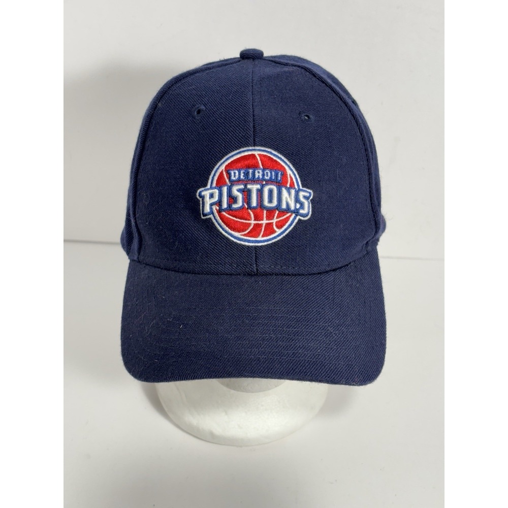 DETROIT PISTONS REEBOK SELECT SERIES  MENS‎ BLUE CAP